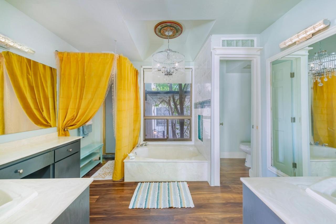 Smart Solution - Individual Private Bed-Pods In Gorgeous Shared Space - Women Only Dorm In Room 5 - Coed House - Full-Sized Mattresses In Individual Pods - With Built-In Private Storage - Gorgeous Shared Room - Affordable Luxury - Sparrow House Phoenix Exterior foto